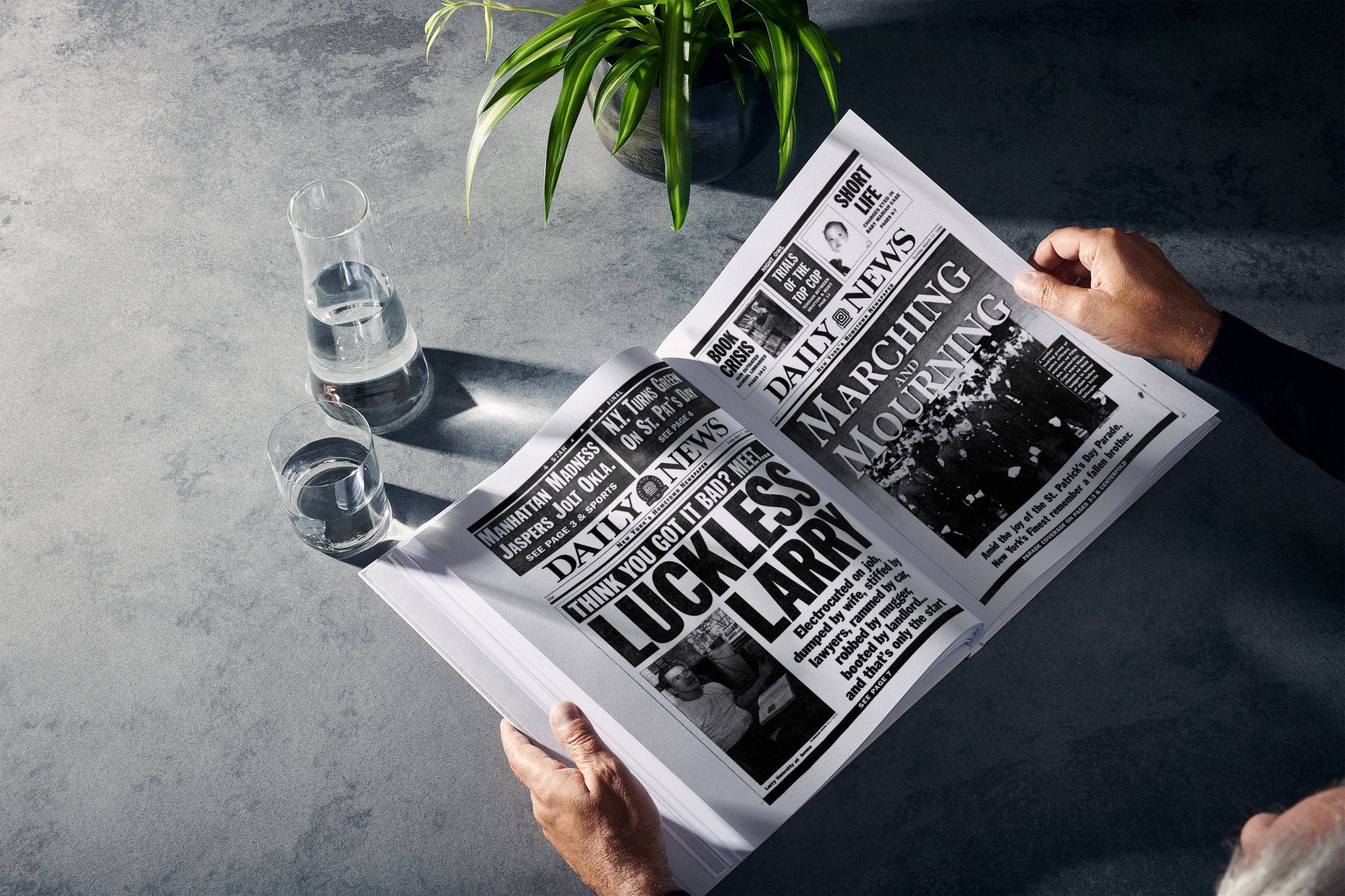 Libro de periódicos del 70.º aniversario del New York Daily News Edition
