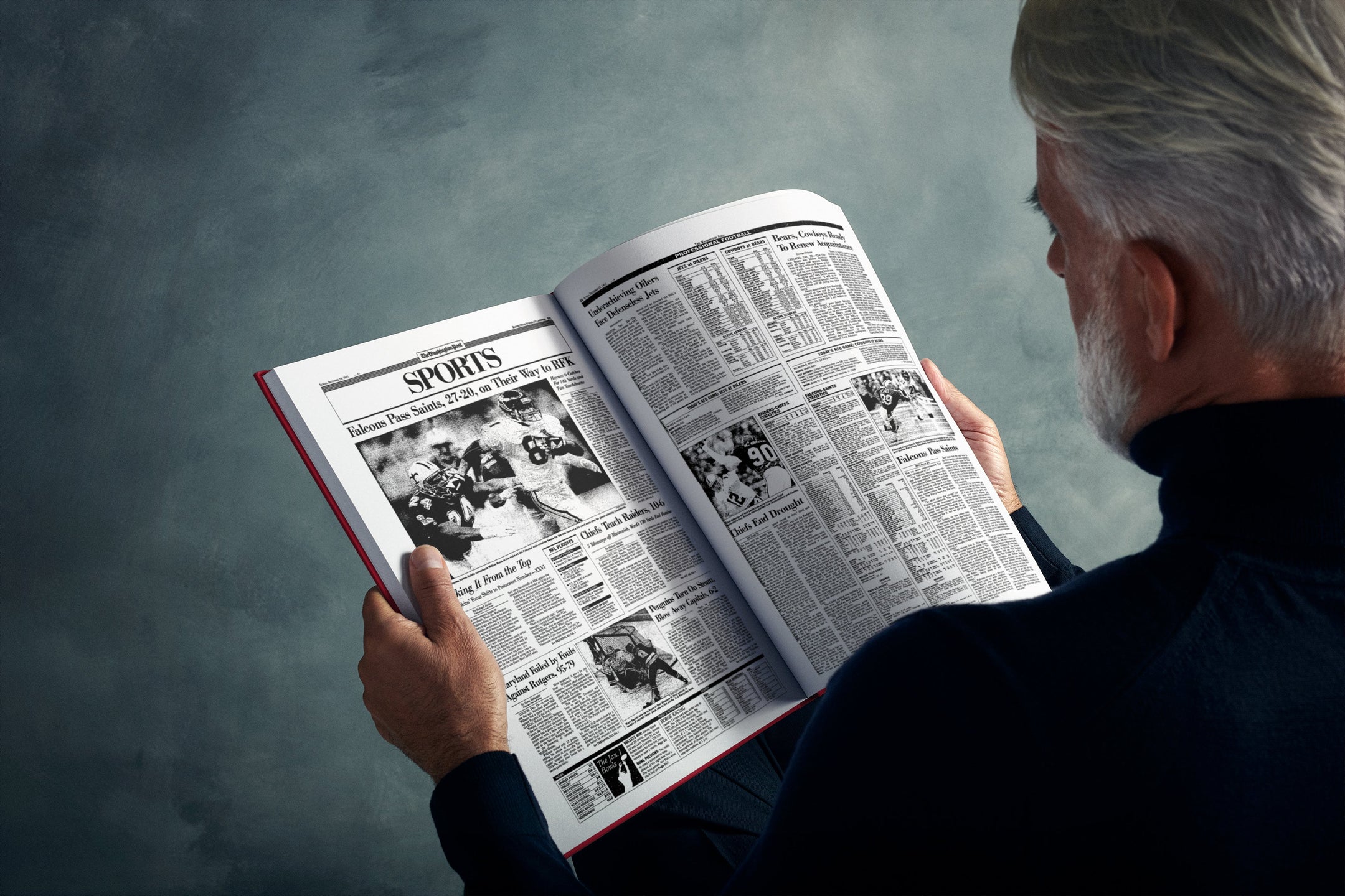 Libro de la edición Washington Post sobre la historia del fútbol americano de los Atlanta Falcons